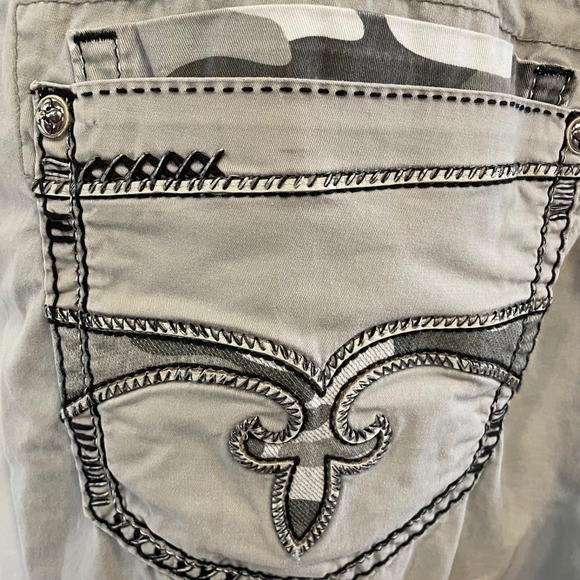 Rock Revival Jeans Men's 44 Gray Embroidered Pockets Camo cuffed Big & Tall - Picture 6 of 7
